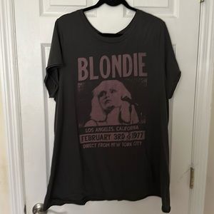 Grey Torrid Blondie T-Shirt - Size 3 (22/24)
